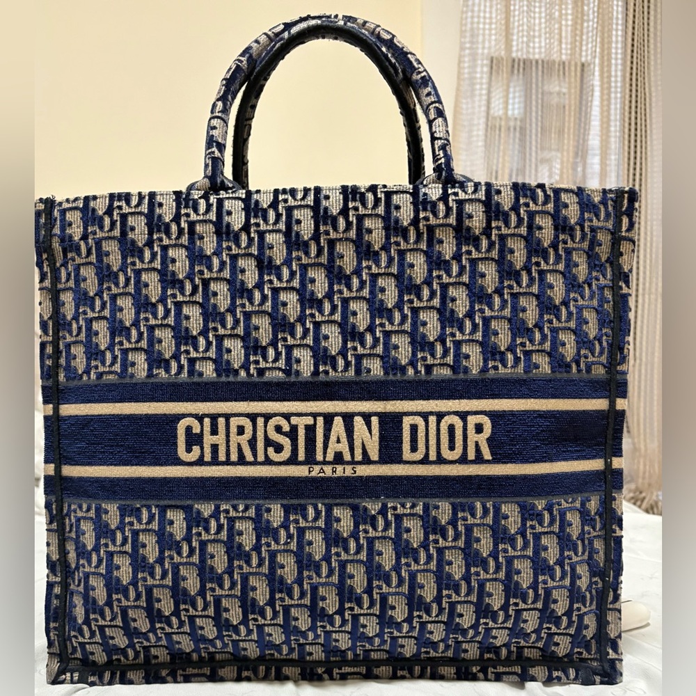 Dior Book tote Large